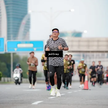 Runner Photo 6696350