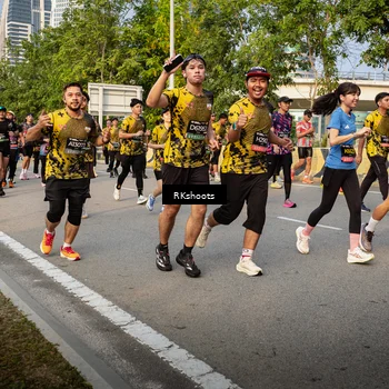 Runner Photo 6696373