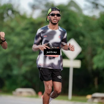 Runner Photo 6696408