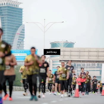 Runner Photo 6696468