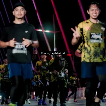 Runner Photo 6696481