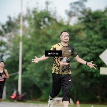 Runner Photo 6696535
