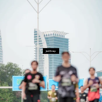 Runner Photo 6696593