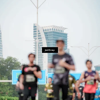 Runner Photo 6696598