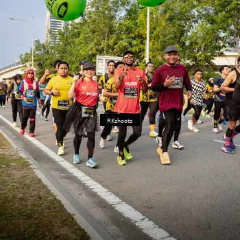 Runner Photo 6696735