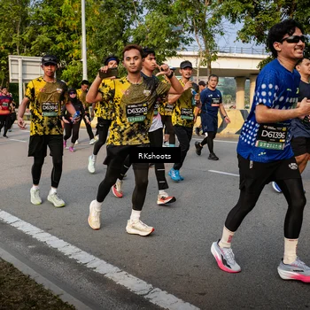 Runner Photo 6698003