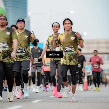 Runner Photo 6698486
