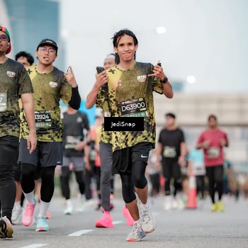 Runner Photo 6698514