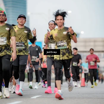 Runner Photo 6698576