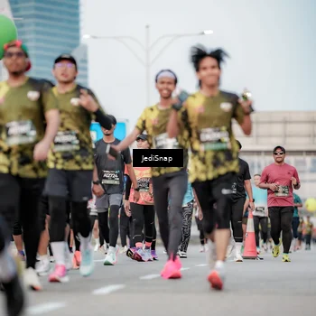 Runner Photo 6698686