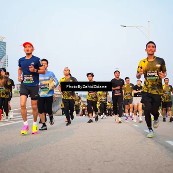 Runner Photo 6698763