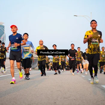 Runner Photo 6698765