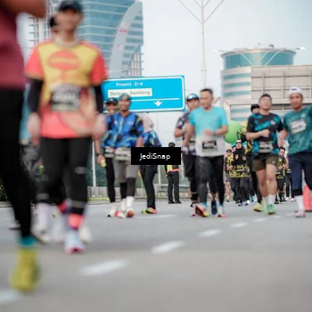 Runner Photo 6698819