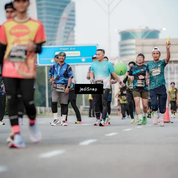 Runner Photo 6698852