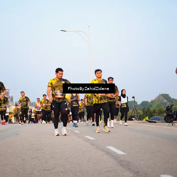 Runner Photo 6698889