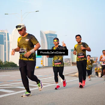 Runner Photo 6698992