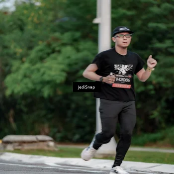 Runner Photo 6699173
