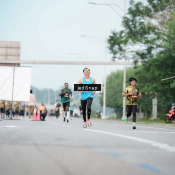 Runner Photo 6699319