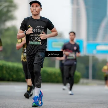Runner Photo 6699340