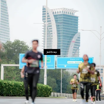Runner Photo 6699359