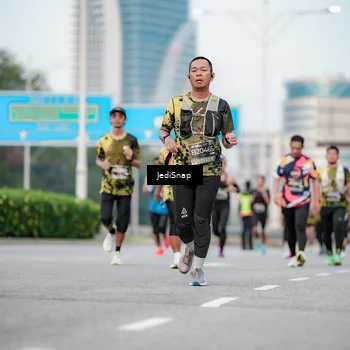 Runner Photo 6699524