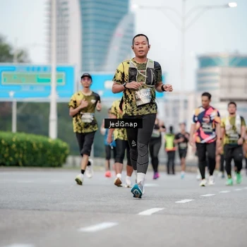 Runner Photo 6699527