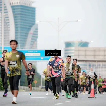Runner Photo 6699636