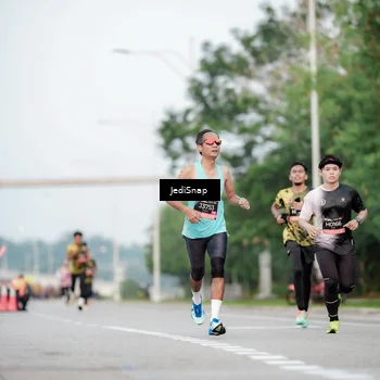 Runner Photo 6699642