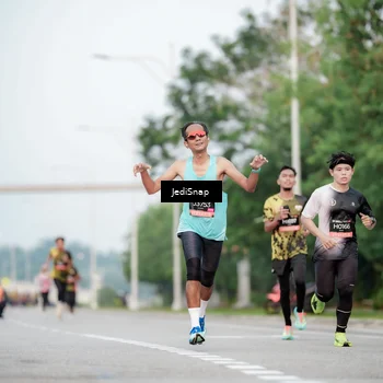 Runner Photo 6699665