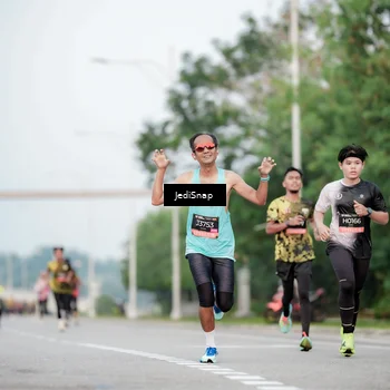 Runner Photo 6699700