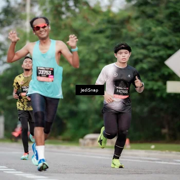 Runner Photo 6699756