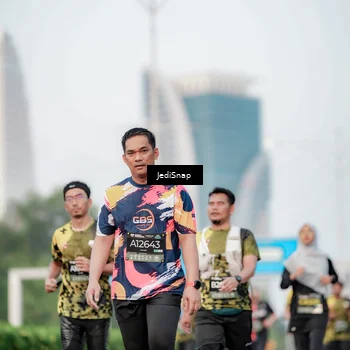 Runner Photo 6699789