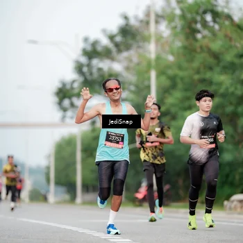 Runner Photo 6699798