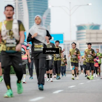 Runner Photo 6699840