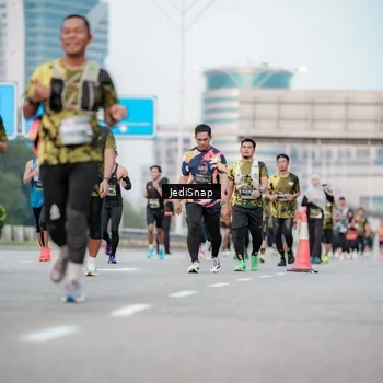 Runner Photo 6699881