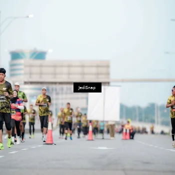 Runner Photo 6699933
