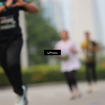 Runner Photo 6700038