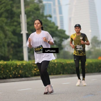 Runner Photo 6700059