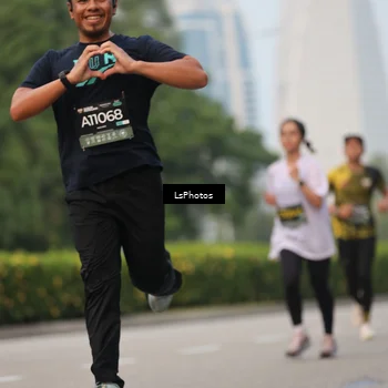 Runner Photo 6700084