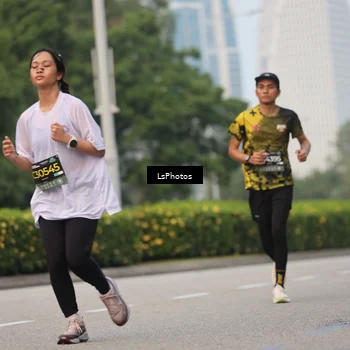 Runner Photo 6700120