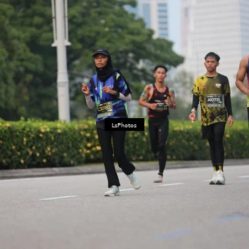 Runner Photo 6700149