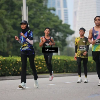 Runner Photo 6700164
