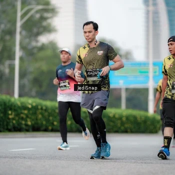 Runner Photo 6700268