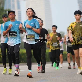 Runner Photo 6700277