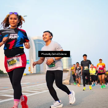 Runner Photo 6700283