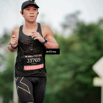 Runner Photo 6700289