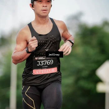 Runner Photo 6700312
