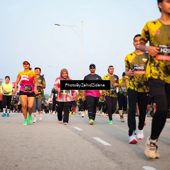 Runner Photo 6700357