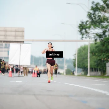 Runner Photo 6700375