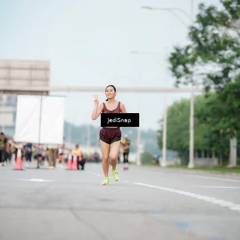 Runner Photo 6700377